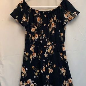 Justify Black Floral Size junior’s Medium dress